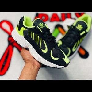 EE5317 Mens Adidas Yung 1 Black/Hi Yellow sz9